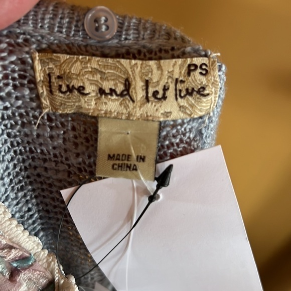 NWT Live and Let Live Sweater w/ Scarf Size PS - Picture 7 of 7
